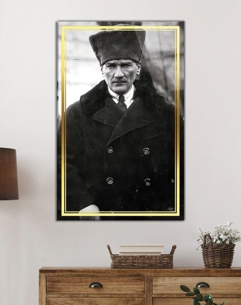 Atatürk%20Siyah%20Beyaz%20Cam%20Tablo%20Hediyelik%20Büyük%20Tablo%20Ev%20Ofis%20Dekoru