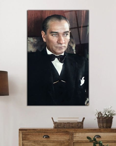 Atatürk%20Dikey%20Cam%20Tablo%20Hediyelik%20Büyük%20Tablo%20Ev%20Ofis%20Dekoru